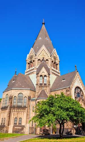 Book your hop-on hop-off sightseeing bus tour in Hamburg, Germany – Official tickets, adjustable routes, and free cancellation in 2026